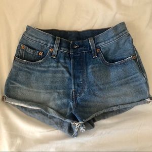 Levi’s 501 Midrise Shorts